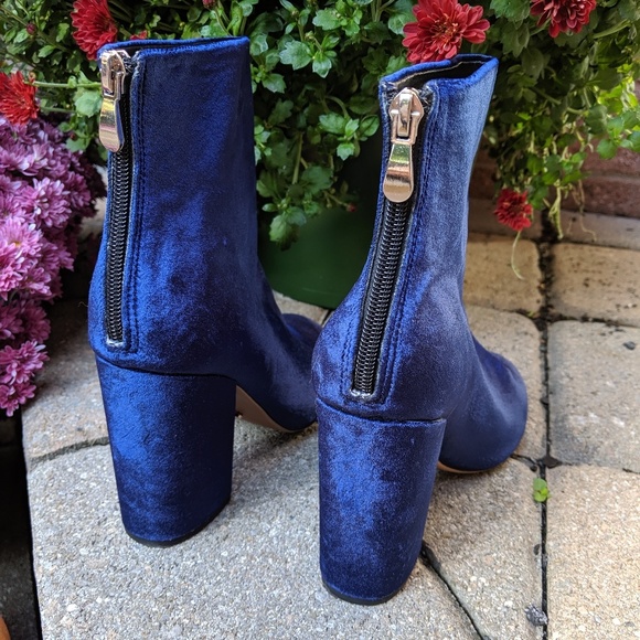 Tony Bianco - velvet royal blue booties - Picture 4 of 6